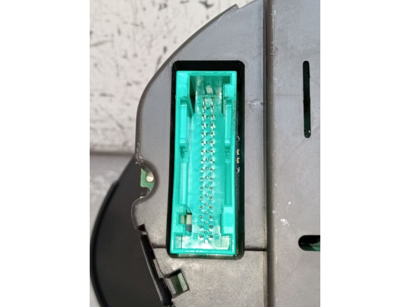 Recambio de cuadro instrumentos para seat cordoba (6l2) 1.4 tdi referencia OEM IAM W06L0920801A 21040500494 2002