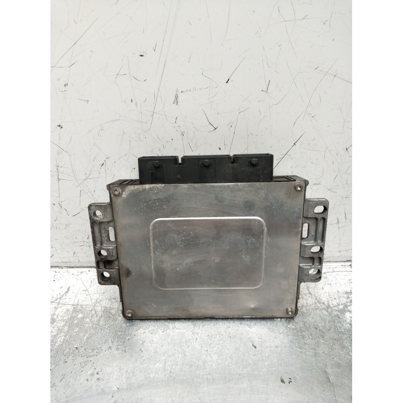 Recambio de centralita motor uce para citroën saxo (s0, s1) 1.4 vts referencia OEM IAM 963770598007 S200021 9637705980 1999