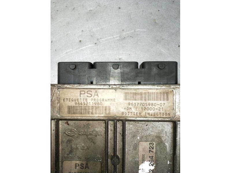 Recambio de centralita motor uce para citroën saxo (s0, s1) 1.4 vts referencia OEM IAM 963770598007 S200021 9637705980 1999