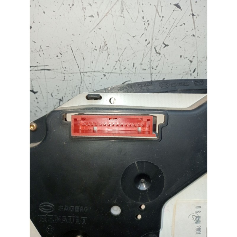 Recambio de cuadro instrumentos para renault master ii caja/chasis (ed/hd/ud) 2.2 dci 90 referencia OEM IAM P8200032765  1998