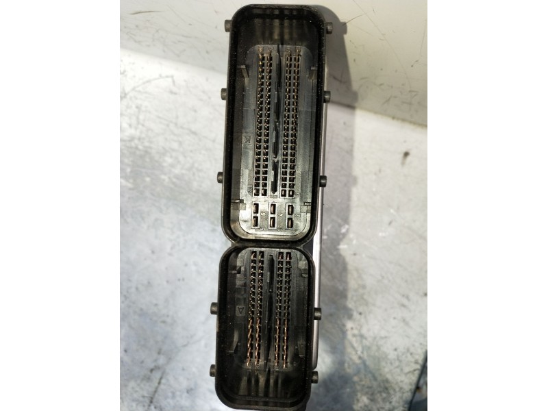 Recambio de centralita motor uce para volkswagen touran (1t1, 1t2) 2.0 tdi 16v referencia OEM IAM 0281013199 03G906021KF EDC16U3