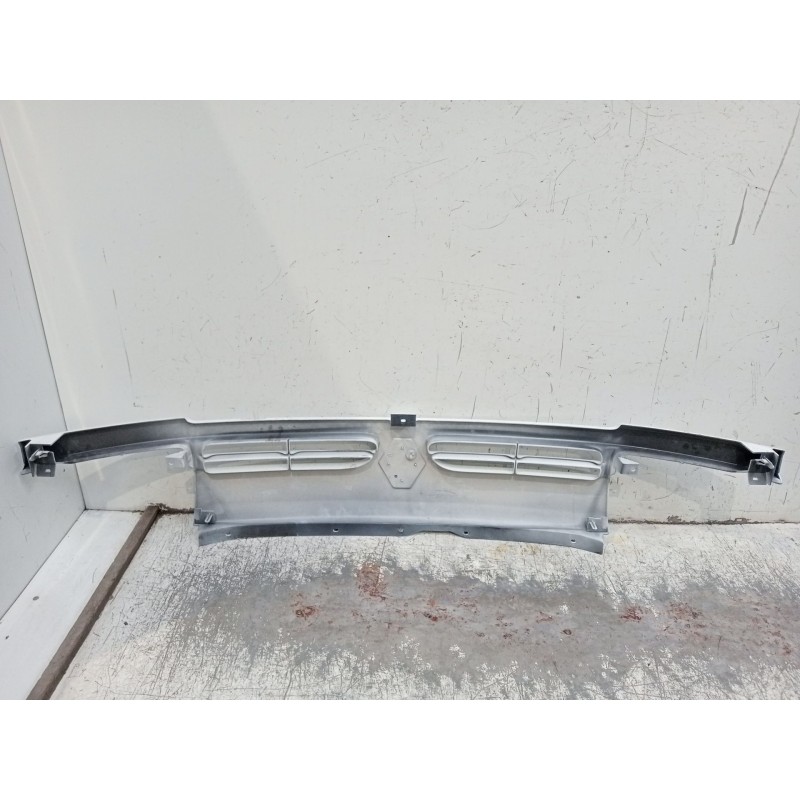 Recambio de rejilla delantera para renault master ii caja/chasis (ed/hd/ud) 2.2 dci 90 referencia OEM IAM   1998