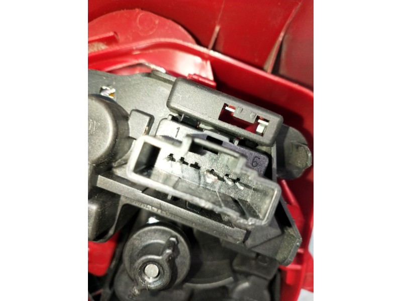 Recambio de piloto trasero izquierdo para peugeot 206 hatchback (2a/c) 1.4 i referencia OEM IAM   2003