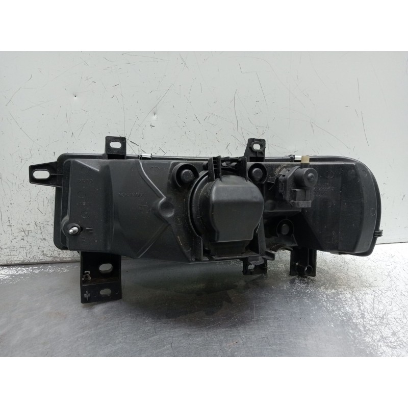 Recambio de faro derecho para renault master ii caja/chasis (ed/hd/ud) 2.2 dci 90 referencia OEM IAM 085511143R  1998