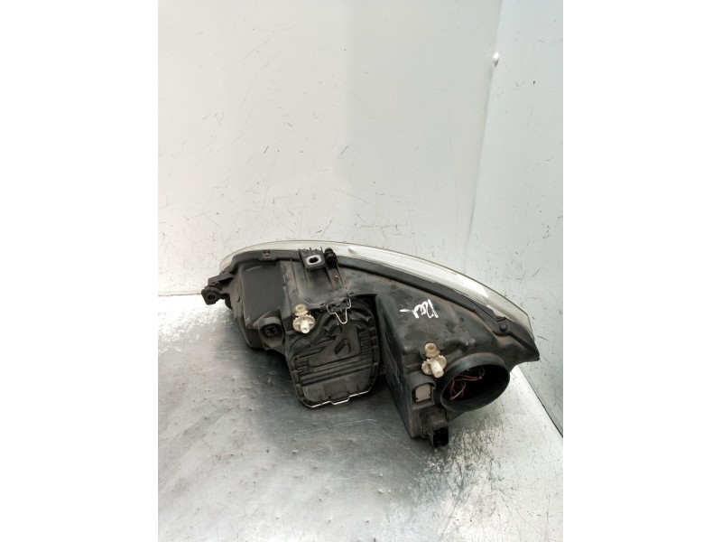 Recambio de faro izquierdo para seat leon (1p1) 2.0 tdi 16v referencia OEM IAM 5P1941006A 89309820 2005