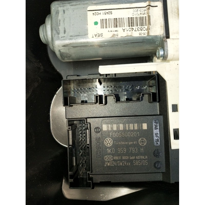 Recambio de elevalunas delantero izquierdo para seat leon (1p1) 2.0 tdi 16v referencia OEM IAM 1P0867435 5P 2005