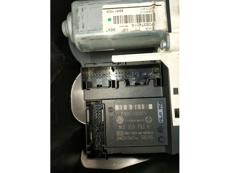 Recambio de elevalunas delantero izquierdo para seat leon (1p1) 2.0 tdi 16v referencia OEM IAM 1P0867435 5P 2005