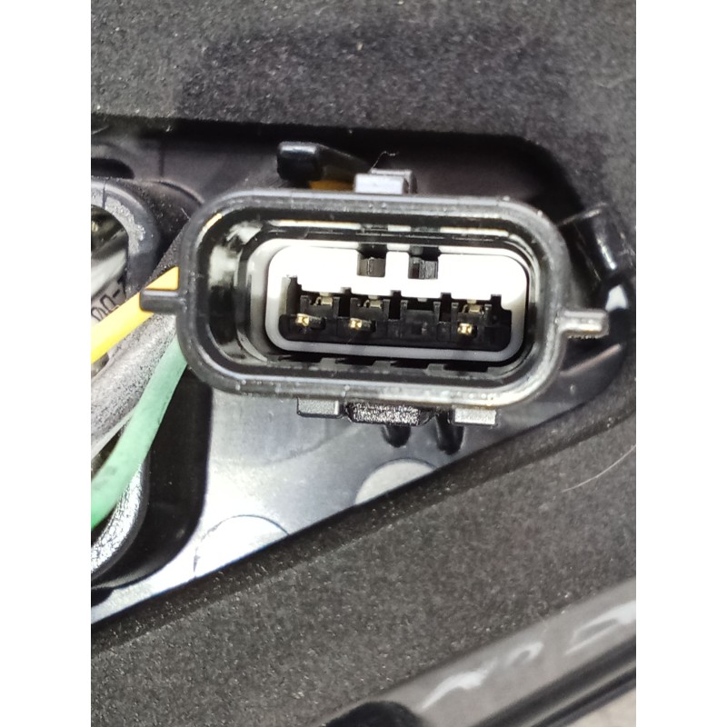 Recambio de piloto trasero derecho interior para renault arkana i (lcm_, ldn_) 1.6 e-tech 145 (ldmu) referencia OEM IAM 26550950