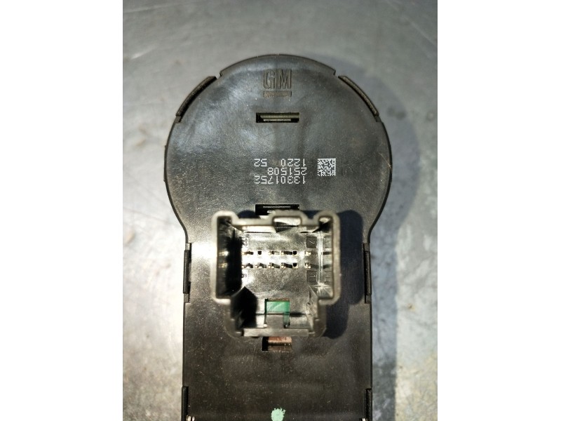 Recambio de mando luces para chevrolet cruze (j300) 1.8 referencia OEM IAM 13301752 251508 122052 2009