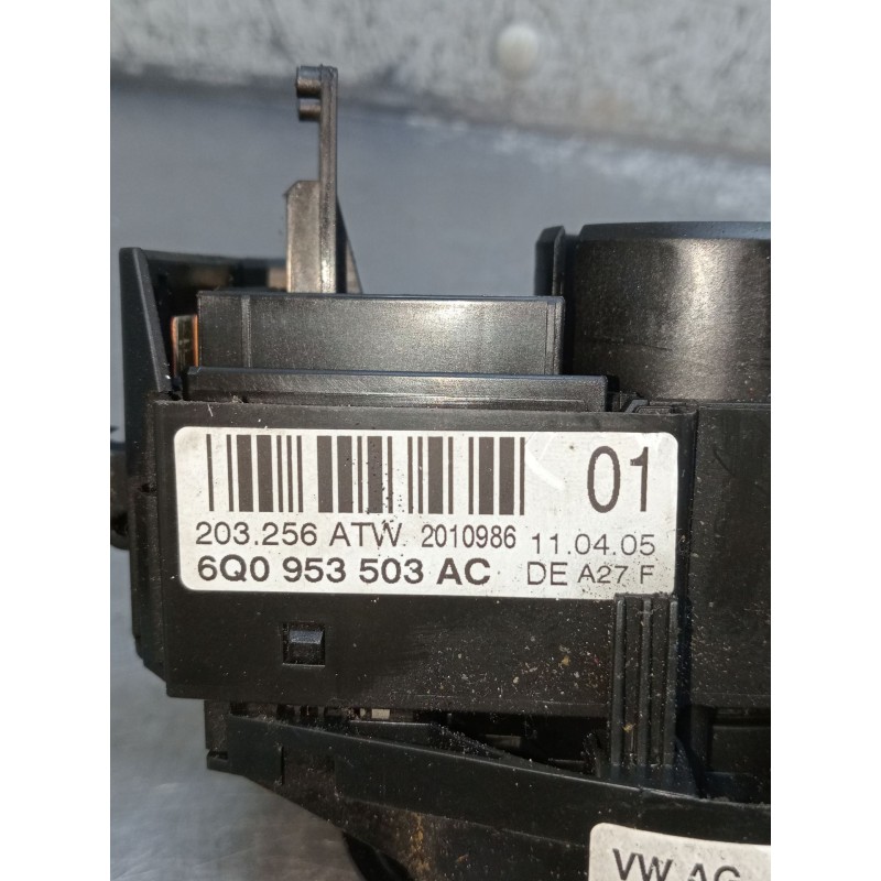 Recambio de mando luces para seat cordoba (6l2) 1.4 tdi referencia OEM IAM 6Q0953503AC 203256ATW 2002