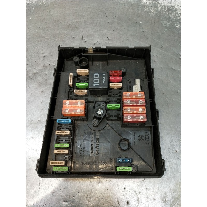 Recambio de caja reles / fusibles para seat leon (1p1) 2.0 tdi 16v referencia OEM IAM 1K0937125 017181301 2005