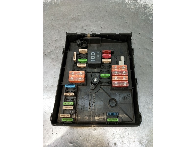 Recambio de caja reles / fusibles para seat leon (1p1) 2.0 tdi 16v referencia OEM IAM 1K0937125 017181301 2005