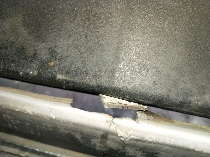 Recambio de paragolpes delantero para peugeot 505 (551a) 2.5 diesel referencia OEM IAM  VER FOTOS 