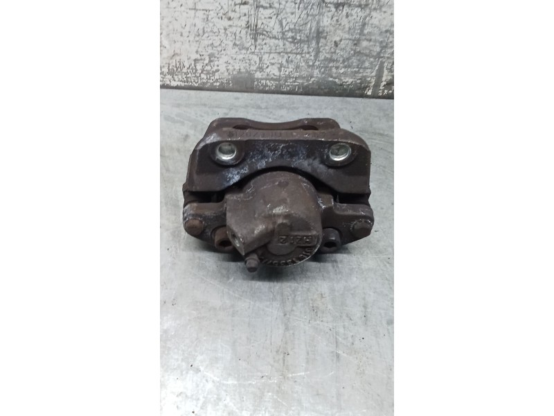 Recambio de pinza freno delantera derecha para renault twingo ii (cn0_) 1.2 (cn0d) referencia OEM IAM  LUCAS 07