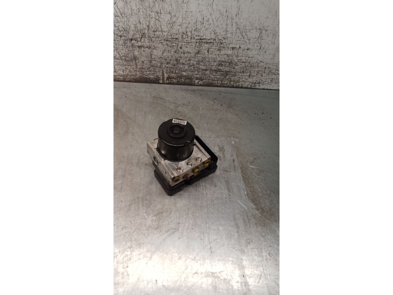 Recambio de abs para renault twingo ii (cn0_) 1.2 (cn0d) referencia OEM IAM 10097014093 000402828E1 8200403322F 10020700594