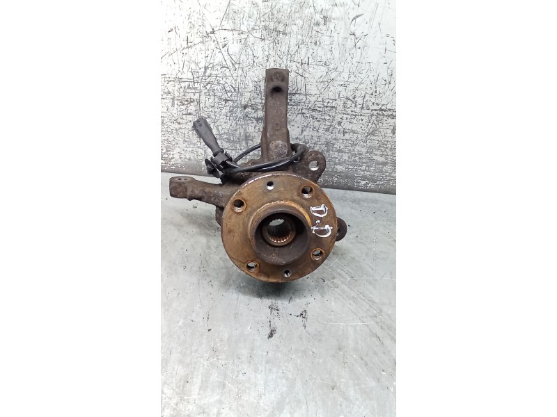 Recambio de mangueta delantera derecha para renault twingo ii (cn0_) 1.2 (cn0d) referencia OEM IAM   07