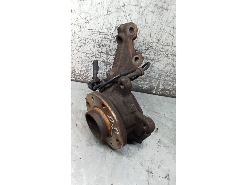 Recambio de mangueta delantera derecha para renault twingo ii (cn0_) 1.2 (cn0d) referencia OEM IAM   07