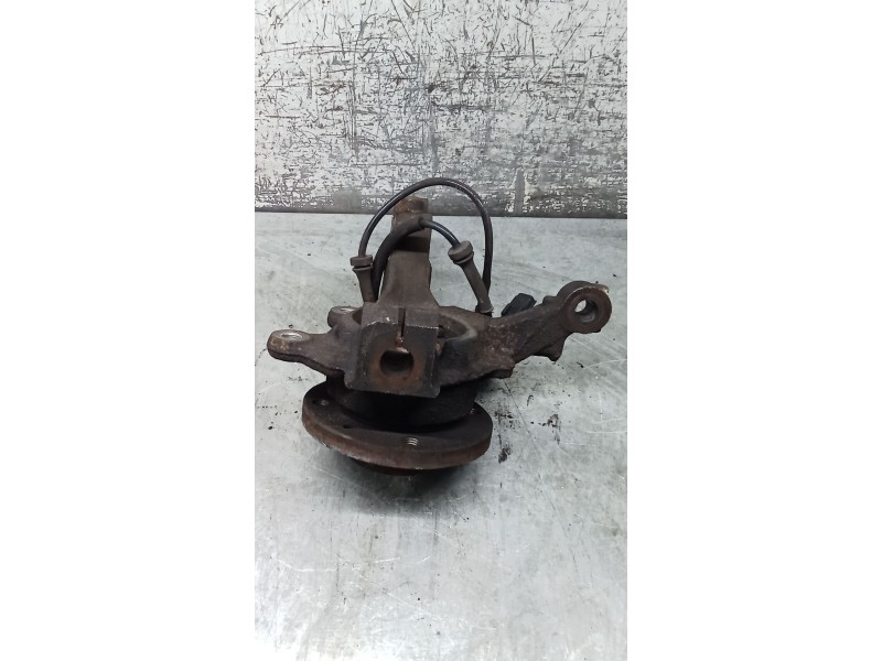 Recambio de mangueta delantera derecha para renault twingo ii (cn0_) 1.2 (cn0d) referencia OEM IAM   07