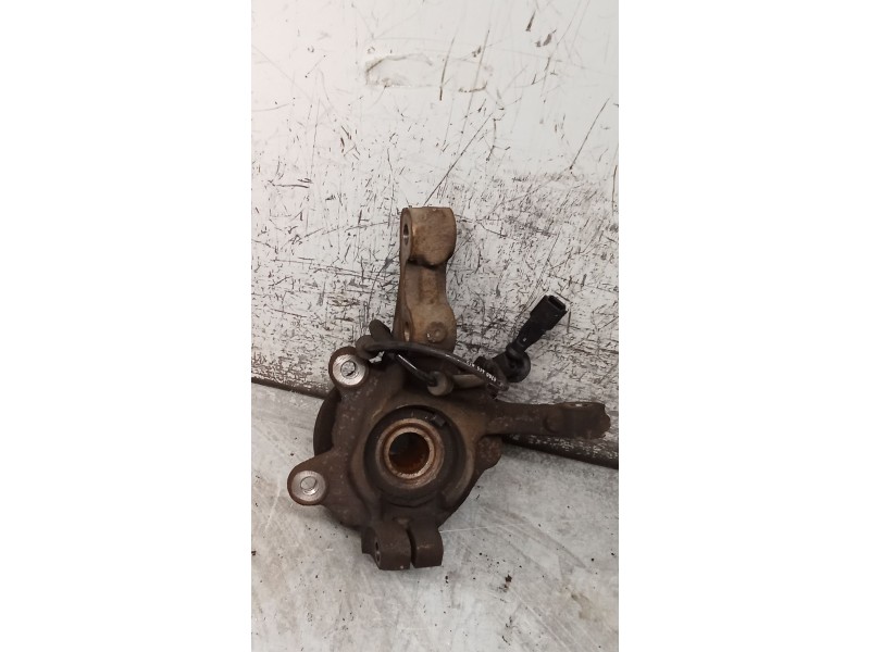 Recambio de mangueta delantera derecha para renault twingo ii (cn0_) 1.2 (cn0d) referencia OEM IAM   07