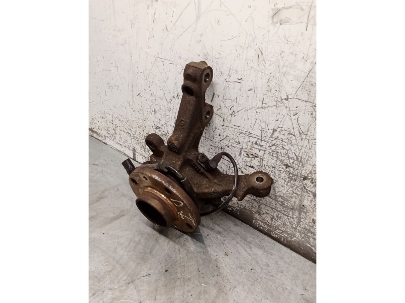 Recambio de mangueta delantera izquierda para renault twingo ii (cn0_) 1.2 (cn0d) referencia OEM IAM   07