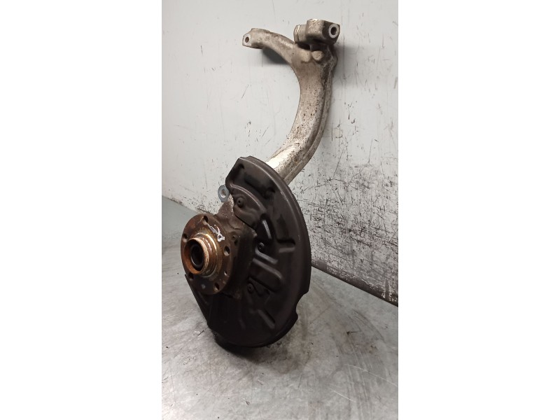 Recambio de mangueta delantera derecha para audi a4 b7 (8ec) 2.0 tdi 16v referencia OEM IAM   05