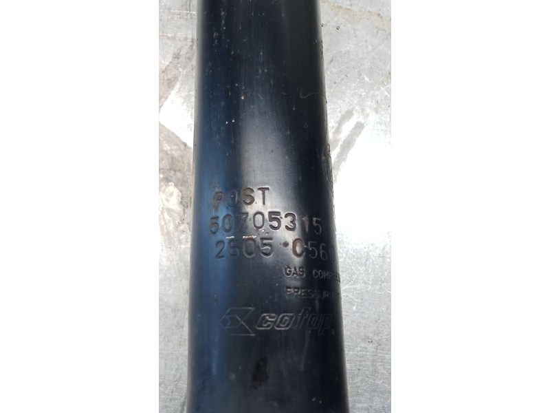 Recambio de amortiguador trasero izquierdo para fiat stilo (192_) 1.4 16v (192axh1b, 192bxh1b) referencia OEM IAM 50705315  06