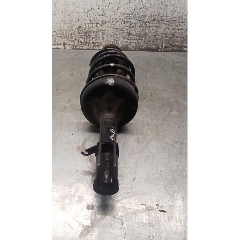 Recambio de amortiguador delantero derecho para renault twingo ii (cn0_) 1.2 (cn0d) referencia OEM IAM 8200367895E  07