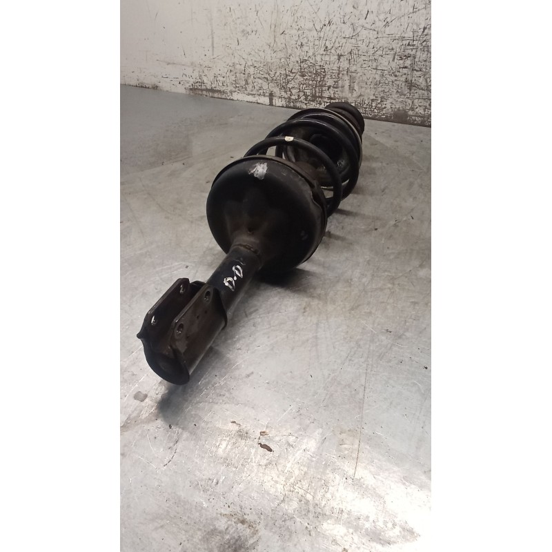 Recambio de amortiguador delantero derecho para renault twingo ii (cn0_) 1.2 (cn0d) referencia OEM IAM 8200367895E  07