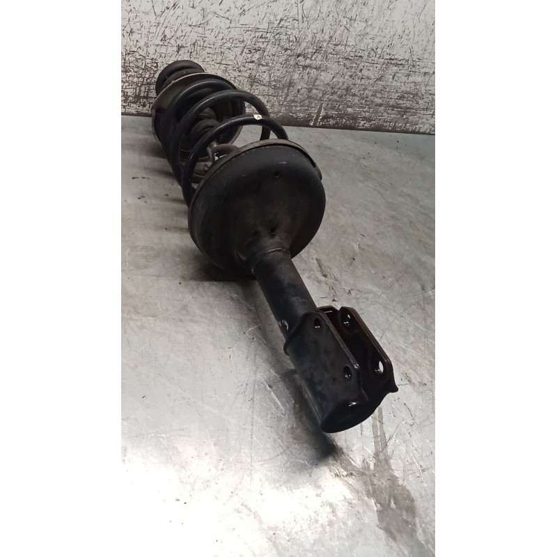 Recambio de amortiguador delantero izquierdo para renault twingo ii (cn0_) 1.2 (cn0d) referencia OEM IAM 8200367895E  07