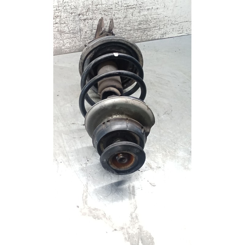 Recambio de amortiguador delantero izquierdo para renault twingo ii (cn0_) 1.2 (cn0d) referencia OEM IAM 8200367895E  07