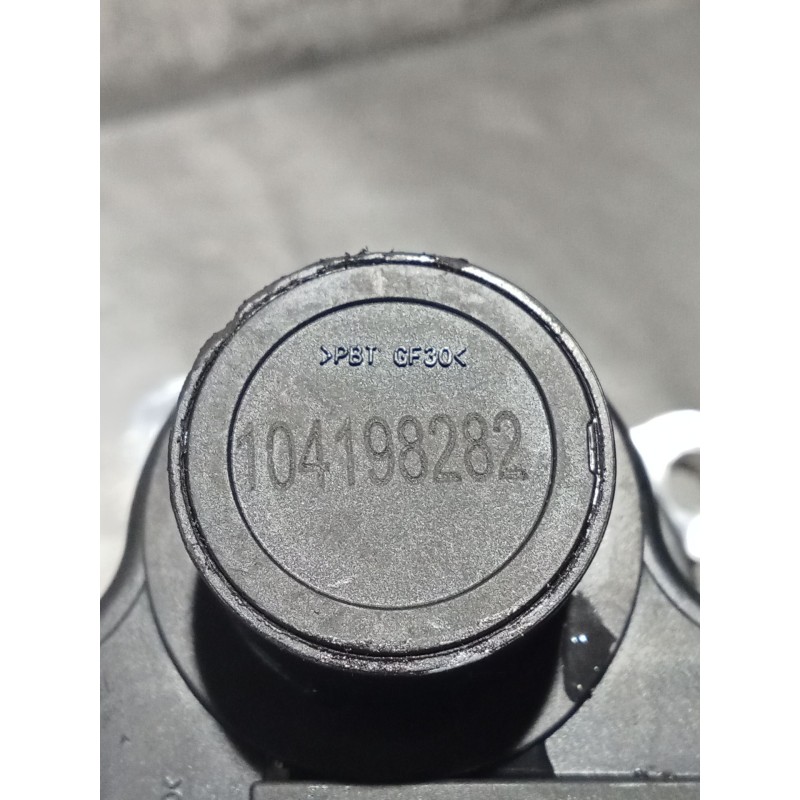 Recambio de valvula egr para seat ibiza iv sc (6j1, 6p5) 1.9 tdi referencia OEM IAM 104198282 97746 