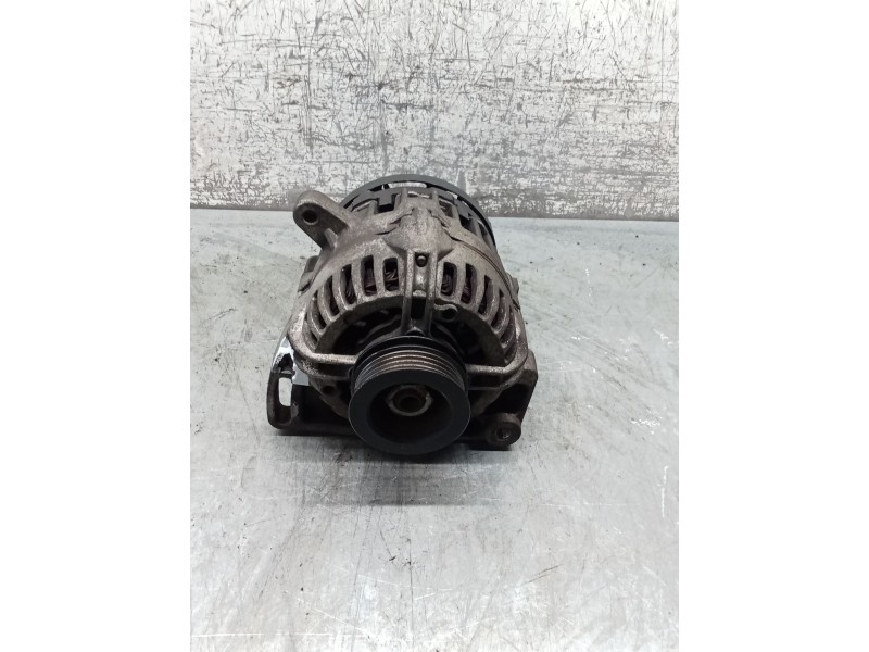 Recambio de alternador para renault twingo ii (cn0_) 1.2 (cn0d) referencia OEM IAM 0124225056 8200519296C 07