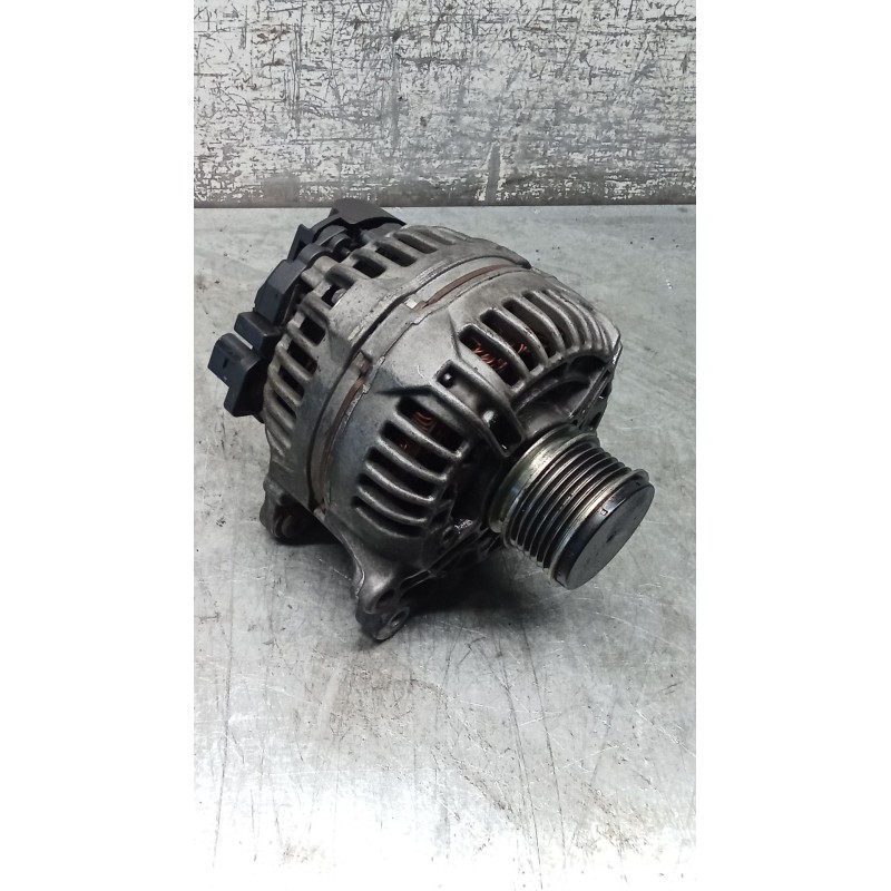 Recambio de alternador para audi a4 b7 (8ec) 2.0 tdi 16v referencia OEM IAM 06F903023J 0124525092 140A 05