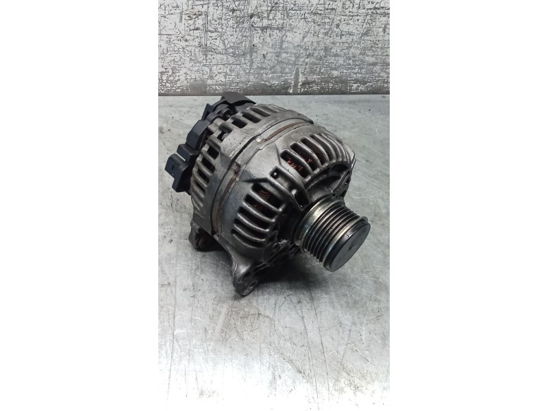 Recambio de alternador para audi a4 b7 (8ec) 2.0 tdi 16v referencia OEM IAM 06F903023J 0124525092 140A 05