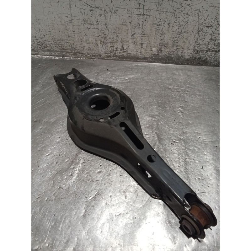 Recambio de brazo suspension inferior trasero izquierdo para toyota c-hr (_x1_) 1.8 hybrid (zyx10_, zyx11_) referencia OEM IAM  