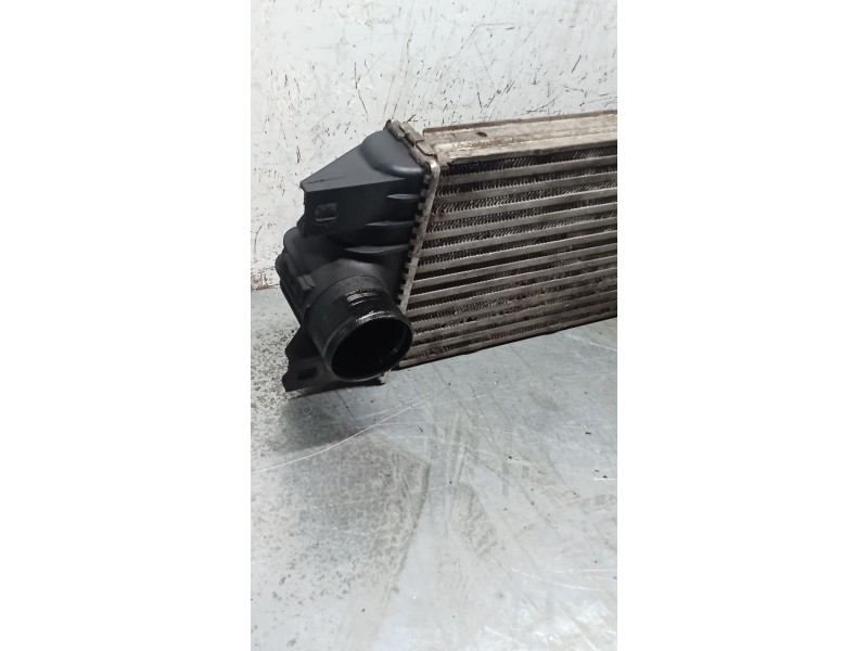Recambio de intercooler para renault master ii caja/chasis (ed/hd/ud) 2.2 dci 90 referencia OEM IAM 867658F  98