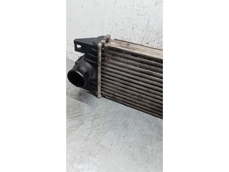 Recambio de intercooler para renault master ii caja/chasis (ed/hd/ud) 2.2 dci 90 referencia OEM IAM 867658F  98