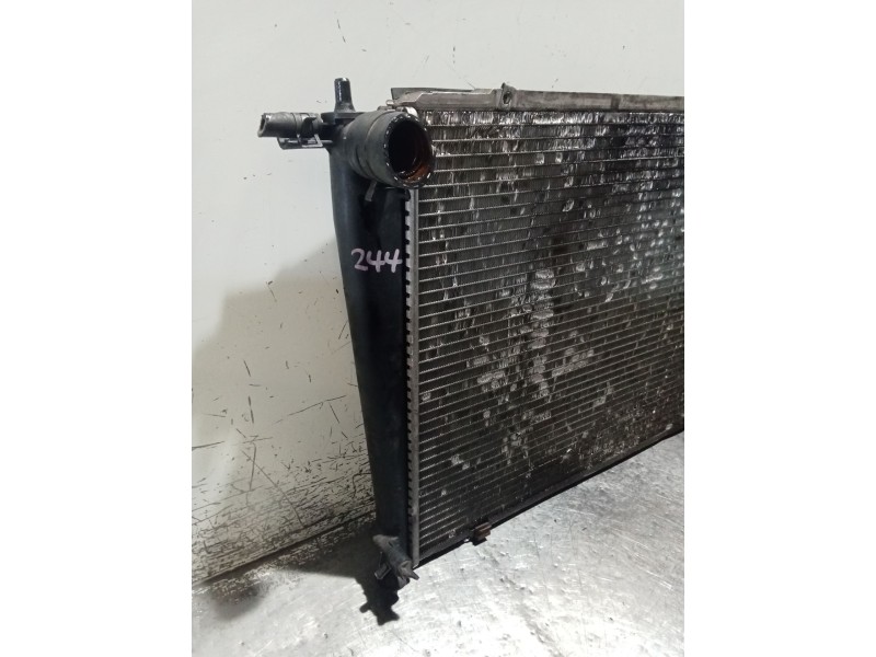 Recambio de radiador agua para hyundai h-1 / starex autobús (a1) 2.5 crdi referencia OEM IAM 253104A110  