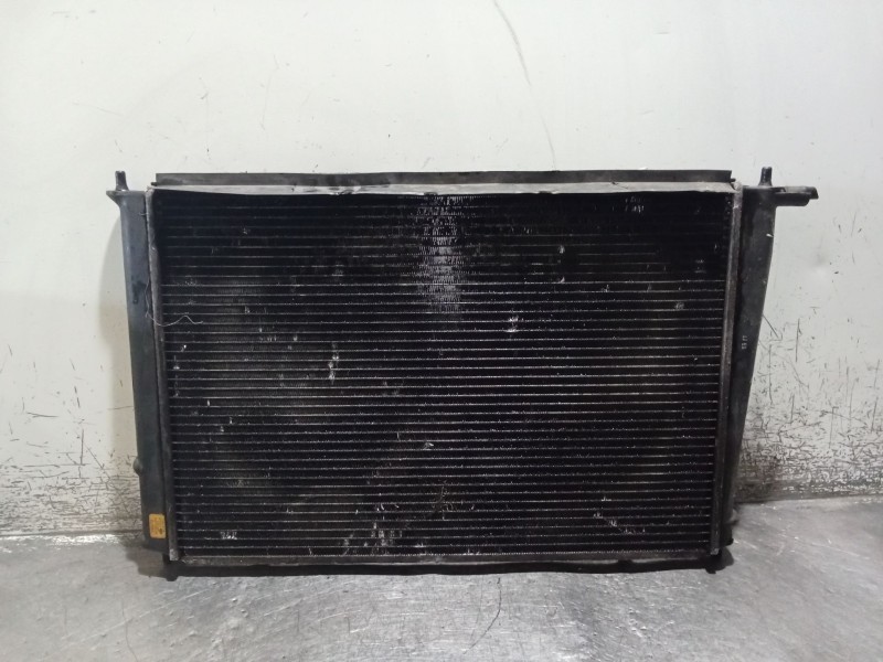 Recambio de radiador agua para hyundai h-1 / starex autobús (a1) 2.5 crdi referencia OEM IAM 253104A110  