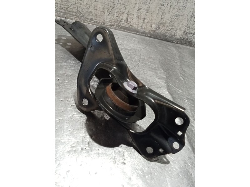 Recambio de brazo suspension superior trasero derecho para toyota c-hr (_x1_) 1.8 hybrid (zyx10_, zyx11_) referencia OEM IAM   1