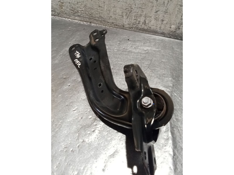 Recambio de brazo suspension superior trasero derecho para toyota c-hr (_x1_) 1.8 hybrid (zyx10_, zyx11_) referencia OEM IAM   1