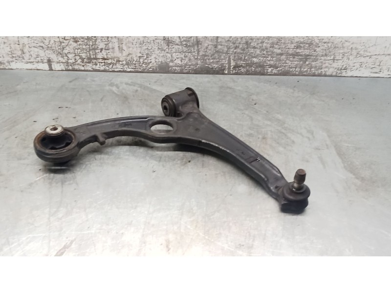 Recambio de brazo suspension inferior delantero derecho para fiat stilo (192_) 1.4 16v (192axh1b, 192bxh1b) referencia OEM IAM  