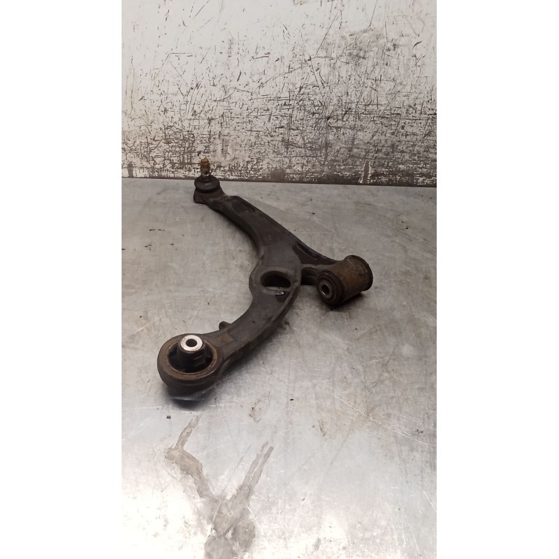 Recambio de brazo suspension inferior delantero izquierdo para fiat stilo (192_) 1.4 16v (192axh1b, 192bxh1b) referencia OEM IAM