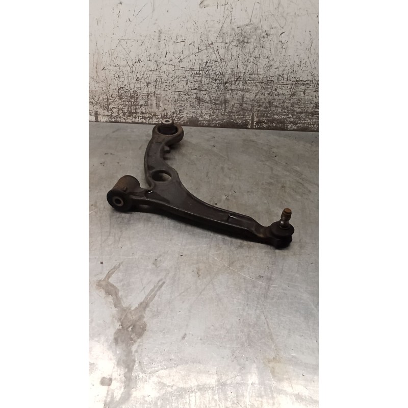 Recambio de brazo suspension inferior delantero izquierdo para fiat stilo (192_) 1.4 16v (192axh1b, 192bxh1b) referencia OEM IAM