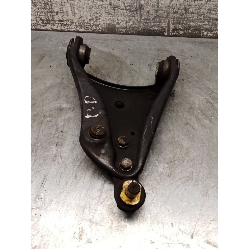 Recambio de brazo suspension inferior delantero derecho para renault twingo ii (cn0_) 1.2 (cn0d) referencia OEM IAM   07