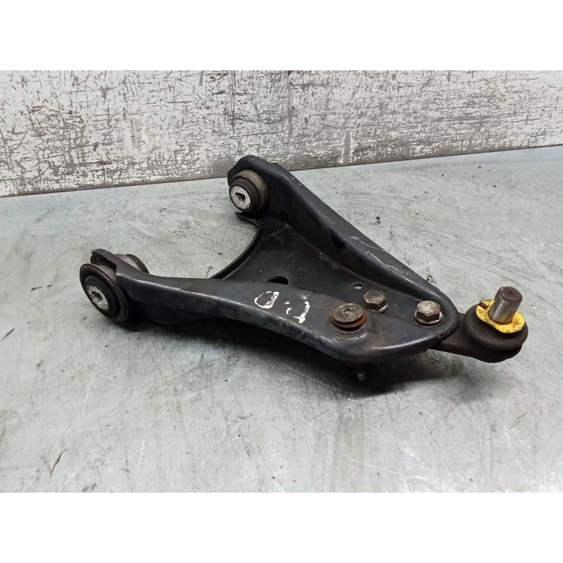 Recambio de brazo suspension inferior delantero derecho para renault twingo ii (cn0_) 1.2 (cn0d) referencia OEM IAM   07