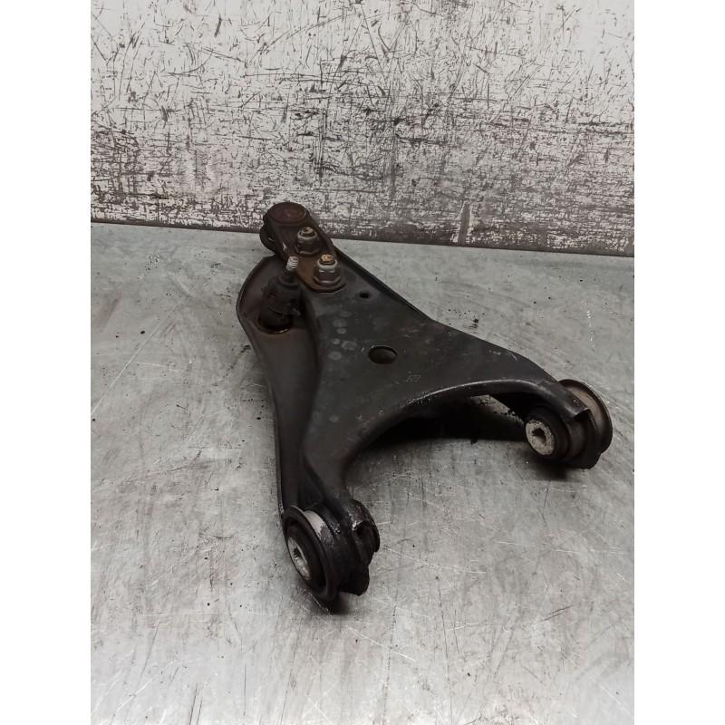 Recambio de brazo suspension inferior delantero derecho para renault twingo ii (cn0_) 1.2 (cn0d) referencia OEM IAM   07