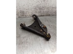 Recambio de brazo suspension inferior delantero izquierdo para renault twingo ii (cn0_) 1.2 (cn0d) referencia OEM IAM   07 2