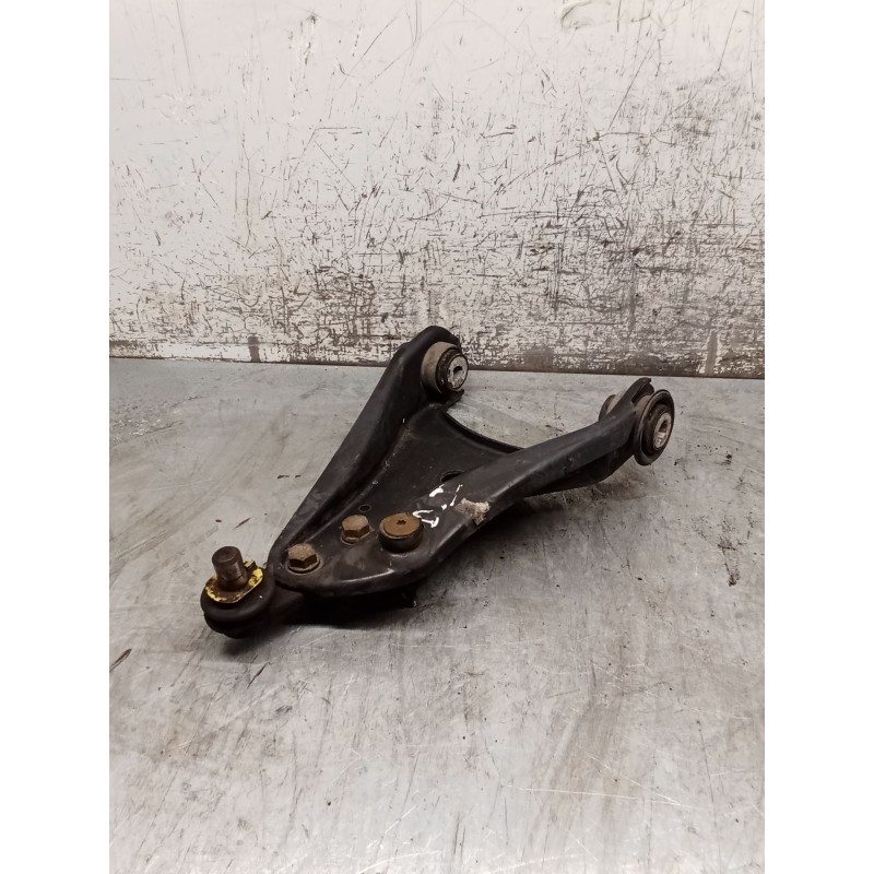 Recambio de brazo suspension inferior delantero izquierdo para renault twingo ii (cn0_) 1.2 (cn0d) referencia OEM IAM   07