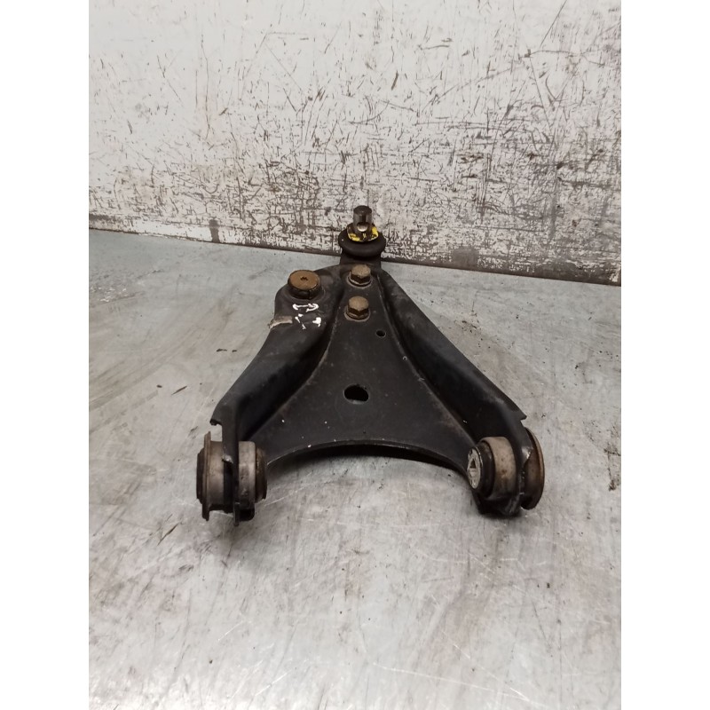 Recambio de brazo suspension inferior delantero izquierdo para renault twingo ii (cn0_) 1.2 (cn0d) referencia OEM IAM   07